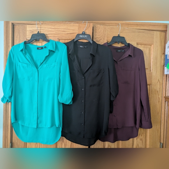 Apt. 9 Bundle Of Women's Button-Down Shirts - Medium - Picture 1 of 4